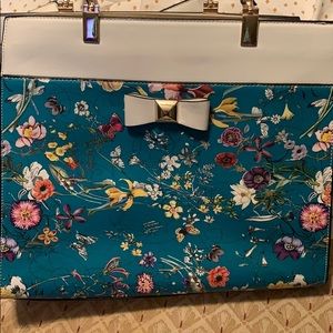 Barely used purse